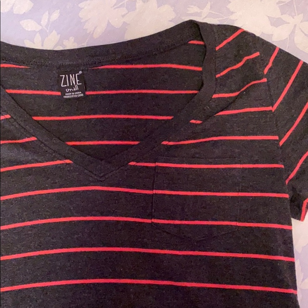 Women’s V neck T-shirt